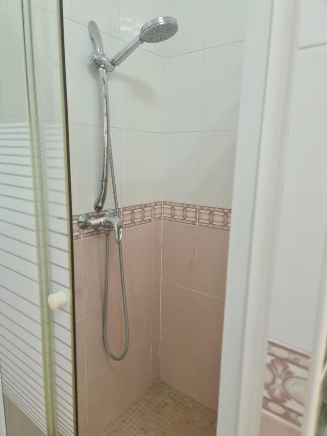 Chateau Angelique Guest House Валенсия Екстериор снимка