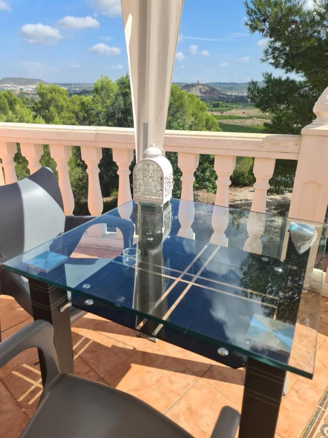 Chateau Angelique Guest House Валенсия Екстериор снимка