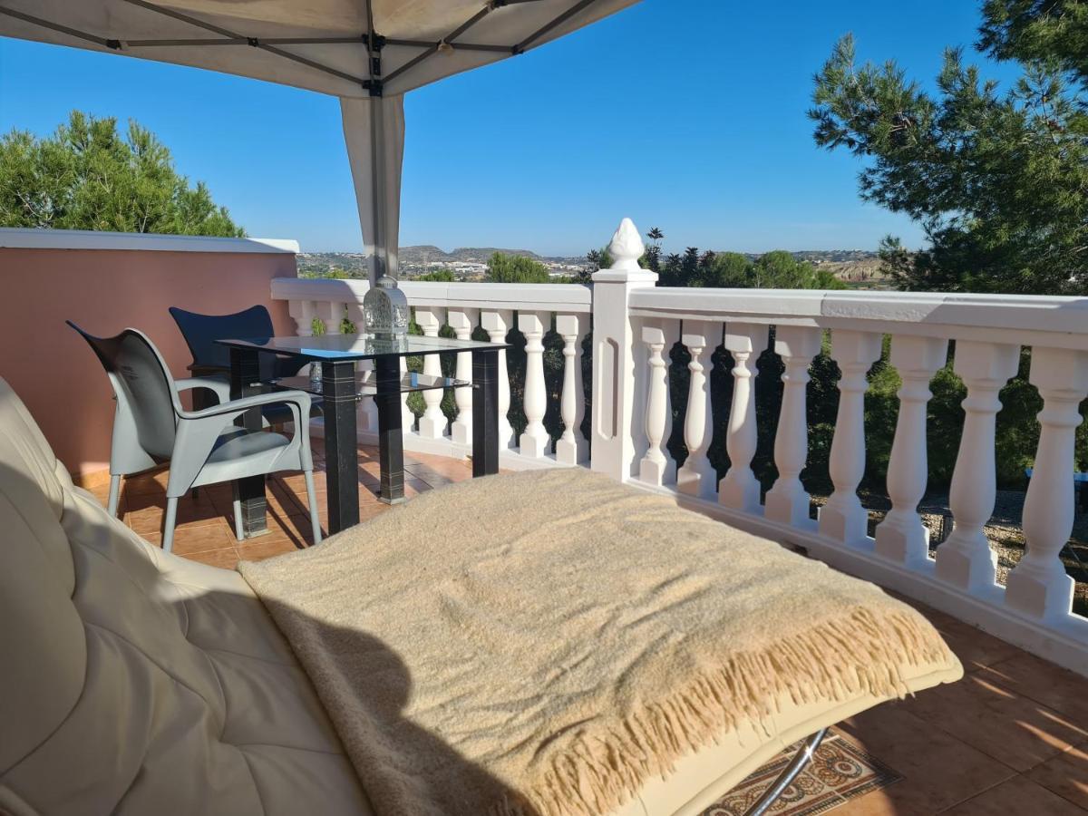 Chateau Angelique Guest House Валенсия Екстериор снимка